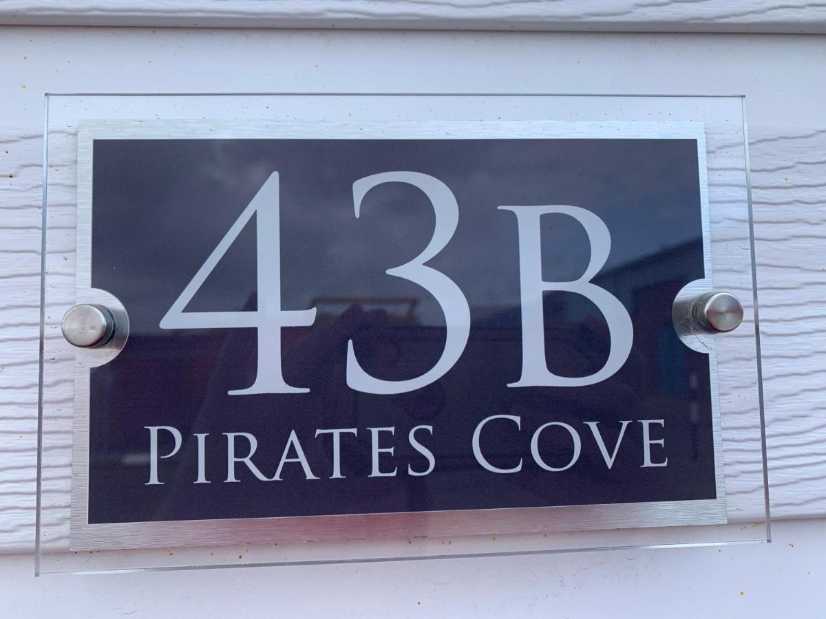 Pirates Cove Holiday Chalet ブリドリントン エクステリア 写真